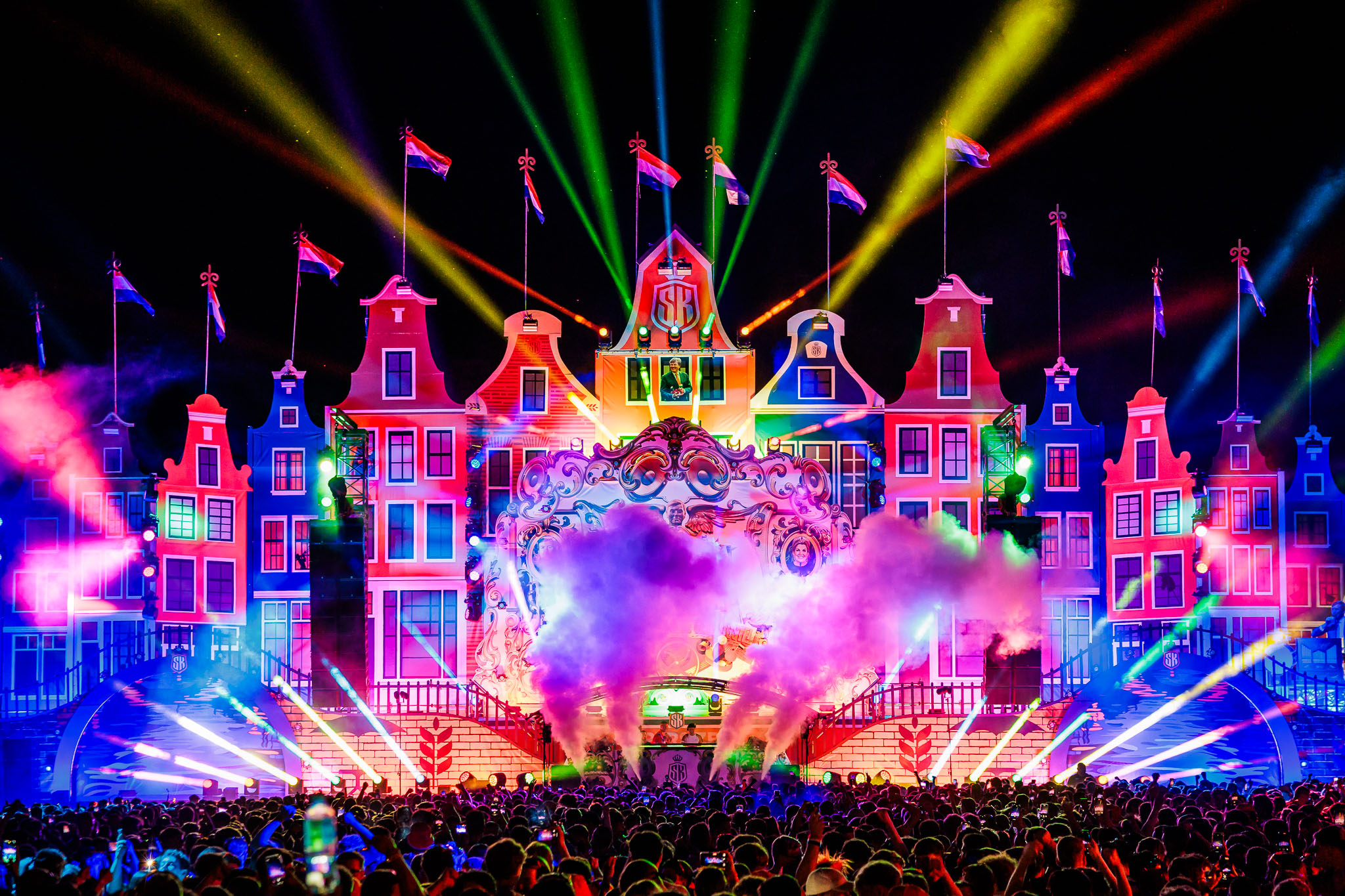 Supersized Kingsday